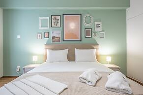 Boutique Acropolis Apartment  by Cloudkeys