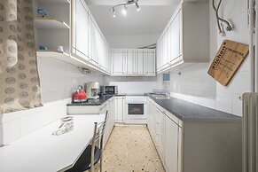 Boutique Acropolis Apartment  by Cloudkeys