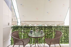 Boutique Acropolis Apartment  by Cloudkeys