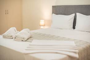 Elegant Home in Quiet Street  by Cloudkeys