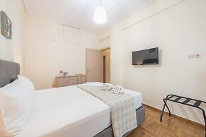 Elegant Home in Quiet Street  by Cloudkeys