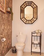 5th East Hall Bed & Breakfast