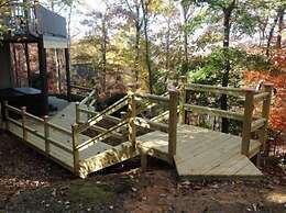 Captain Morley`s Mountain Inn