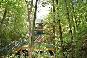 Lucilles Creekside Hideaway