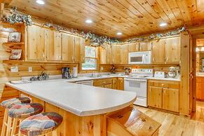 Lucilles Creekside Hideaway