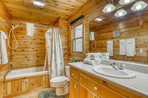 Lucilles Creekside Hideaway