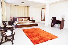 Maxwell Court Apartments