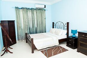 Maxwell Court Apartments