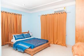 Maxwell Court Apartments