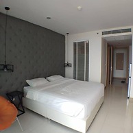 Riviera Pattaya Beach