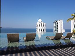 Riviera Pattaya Beach