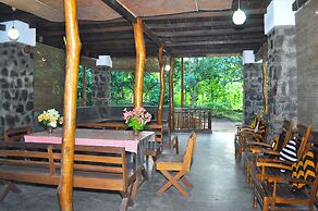 Jungle House Udawalawe Holiday Lodge