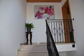 Mountain View Rooms