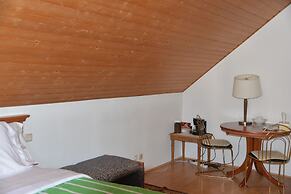Mountain View Rooms