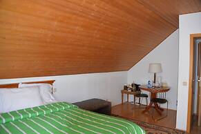 Mountain View Rooms
