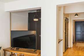 Spotless Flat in Central