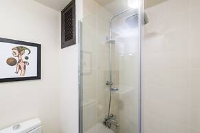 Spotless Flat in Central