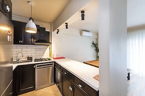 Spotless Flat in Central