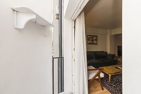 Spotless Flat in Central