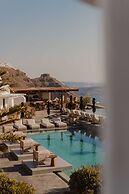 Nobu Hotel Santorini