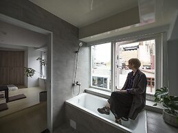 LIGHT INN - Hostel