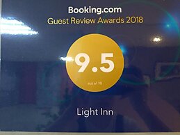 LIGHT INN - Hostel