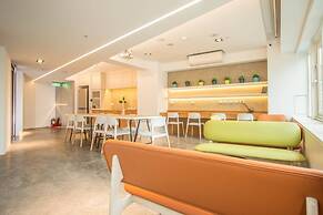 LIGHT INN - Hostel