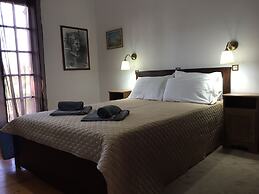 Alexander Apartments