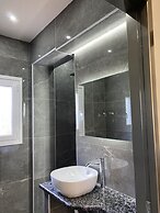 Alexander Apartments