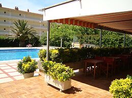 Payet Apartments 6-8 Personas