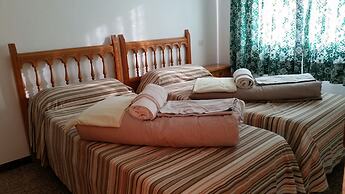 Payet Apartments 6-8 Personas