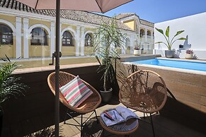 Sweet Sevilla Suites