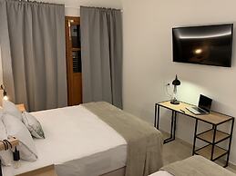 Sweet Sevilla Suites