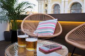 Sweet Sevilla Suites