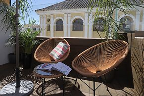 Sweet Sevilla Suites