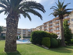 Payet Apartments 4-6 Personas