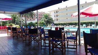 Payet Apartments 4-6 Personas