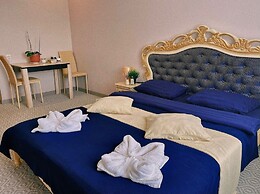 Hotel Complex Camelot