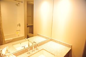 Brand New 1bdr 1den Condo in Vancouver