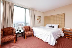 Airport Beautiful View 1 BDR Penthouse