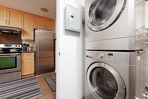 Private and Cozy Home in Kerrisdale