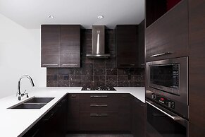 Modern Bright Townhome in Richmond