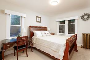 Vancouver Shaughnessy Cozy Heritage House