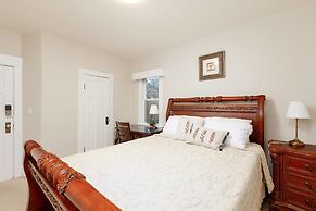Vancouver Shaughnessy Cozy Heritage House