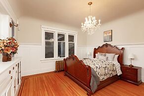 Vancouver Shaughnessy Cozy Heritage House