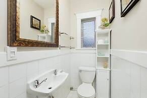 Vancouver Shaughnessy Cozy Heritage House