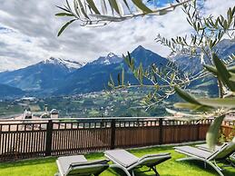 Schenna Garni Eden Bed & Breakfast