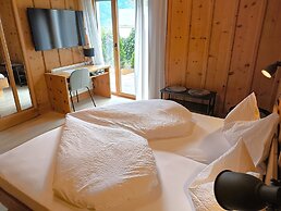 Schenna Garni Eden Bed & Breakfast