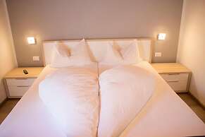 Schenna Garni Eden Bed & Breakfast