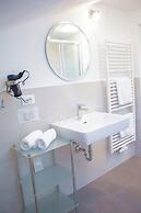 Schenna Garni Eden Bed & Breakfast